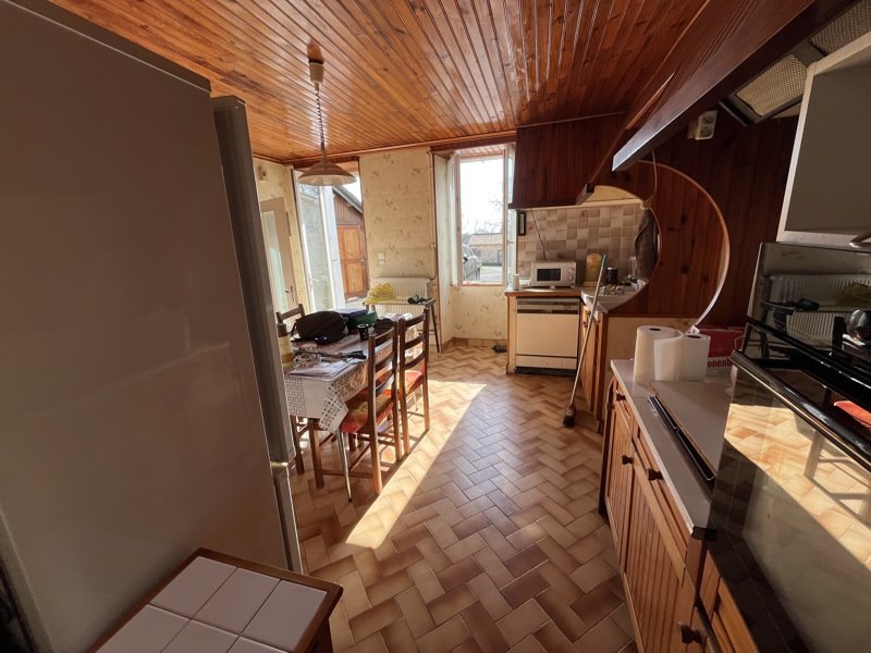 Vente Maison Saint-Romans-lès-Melle - 5 pièces -166 m² - (79500)