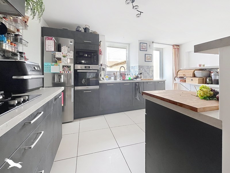 Vente Maison Lusseray - 6 pièces -171 m² - (79170)