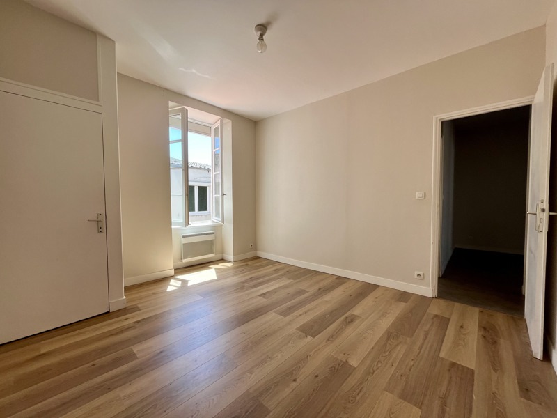 Vente Appartement LA ROCHELLE - 3 pièces -61,2 m² - (17000)