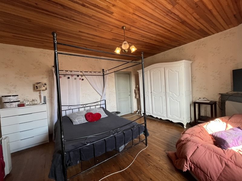 Vente Maison ST LOUBOUER - 7 pièces -178 m² - (40320)
