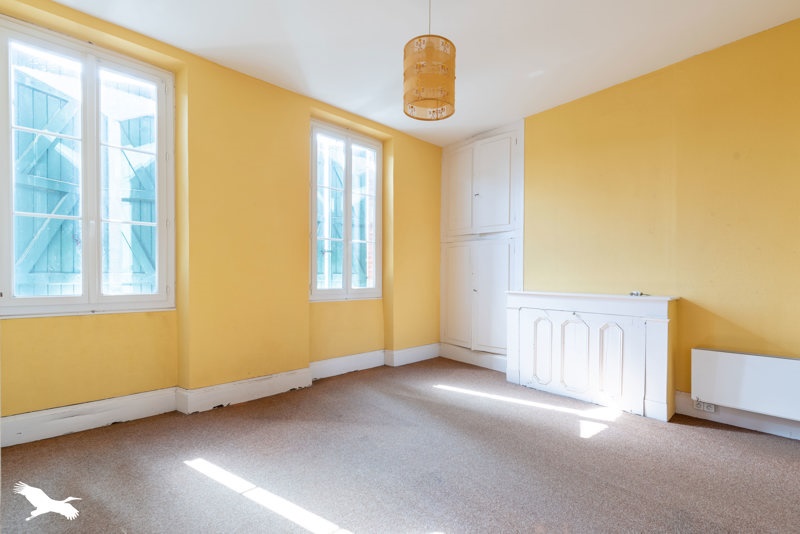 Vente Maison VIELLA - 5 pièces -234 m² - (32400)