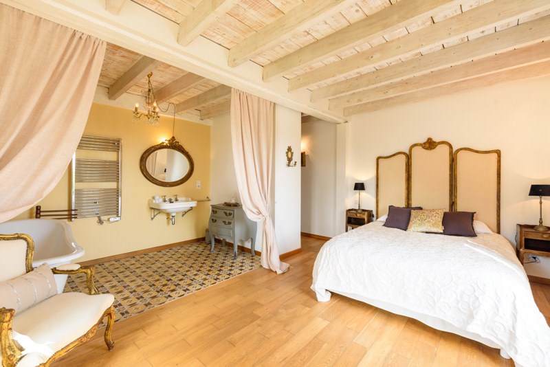 Vente Maison ARROSES - 8 pièces -225 m² - (64350)