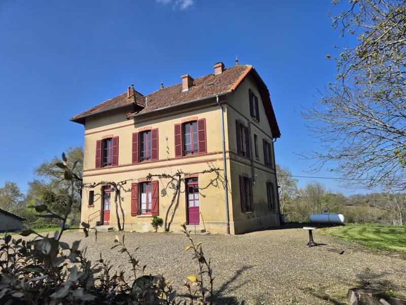Vente Maison LE HOUGA - 14 pièces -215 m² - (32460)