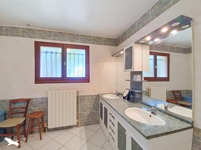Vente Maison CORNEILLAN - 5 pièces -156 m² - (32400)