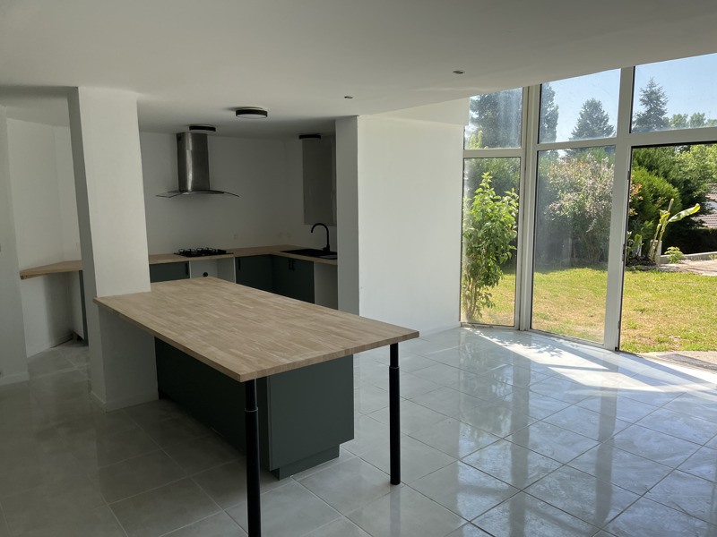 Vente Maison MONTEMBOEUF - 7 pièces -285 m² - (16310)