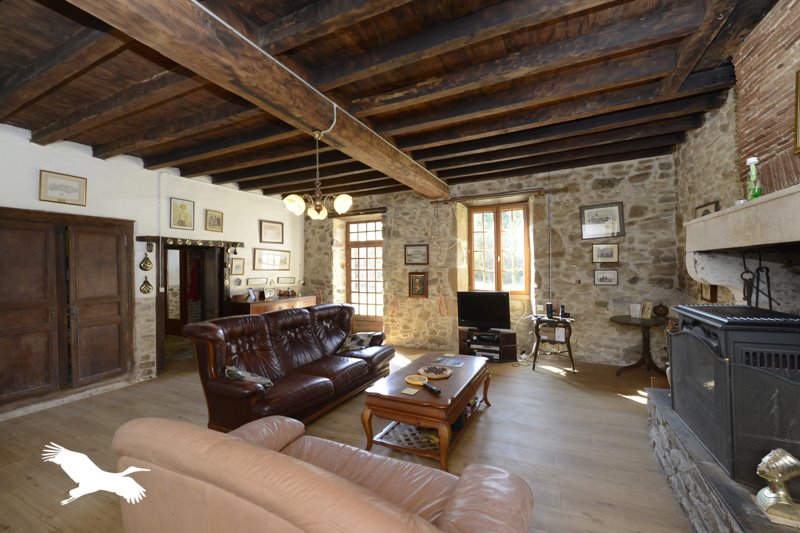 Vente Maison LE LINDOIS - 4 pièces -222 m² - (16310)