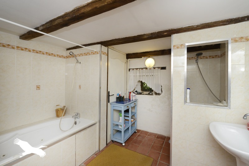 Vente Maison LE LINDOIS - 4 pièces -222 m² - (16310)