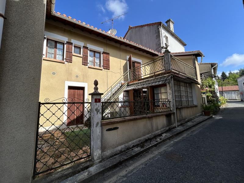 Vente Maison ROUSSINES - 4 pièces -100 m² - (16310)