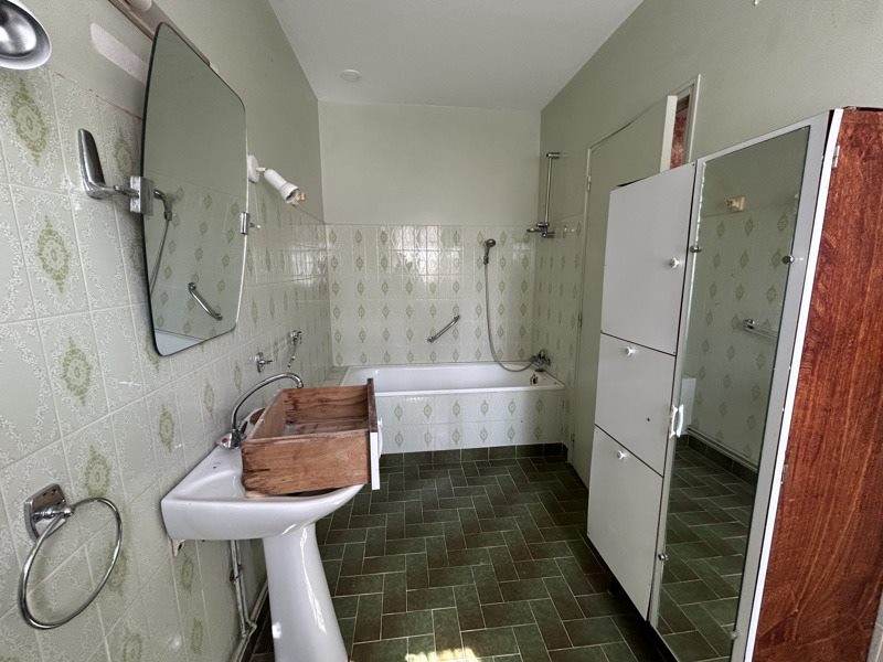Vente Maison ROUSSINES - 4 pièces -100 m² - (16310)