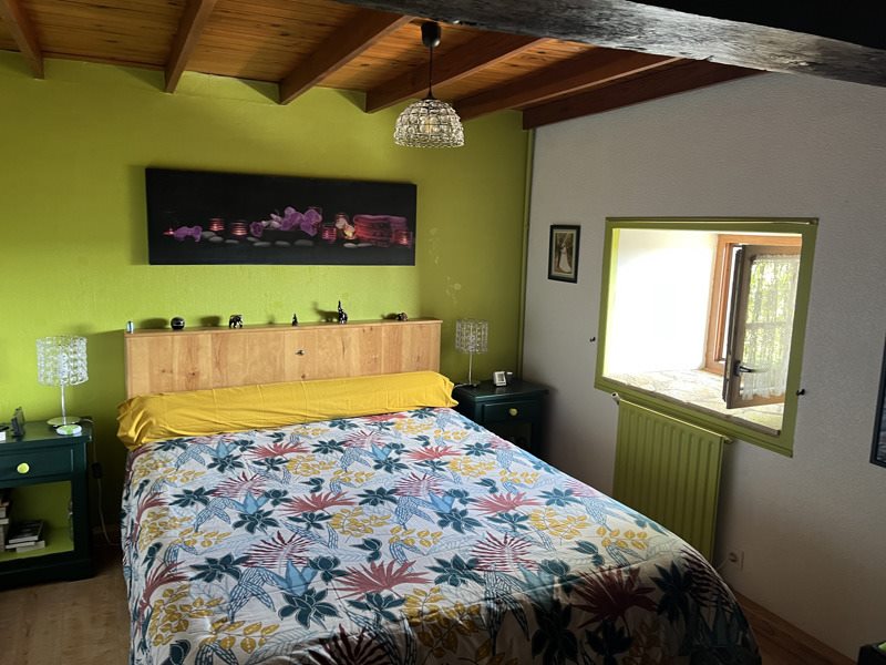 Vente Maison ECURAS - 4 pièces -140 m² - (16220)