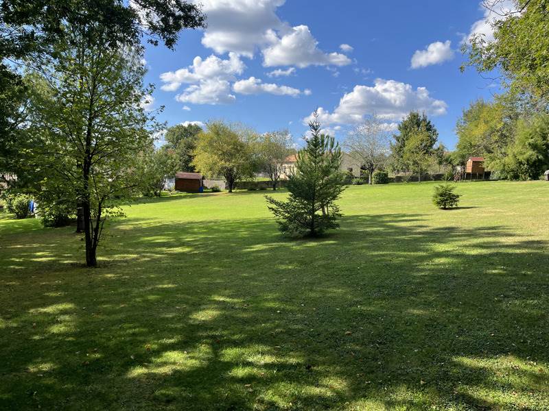 Vente Maison ECURAS - 4 pièces -140 m² - (16220)