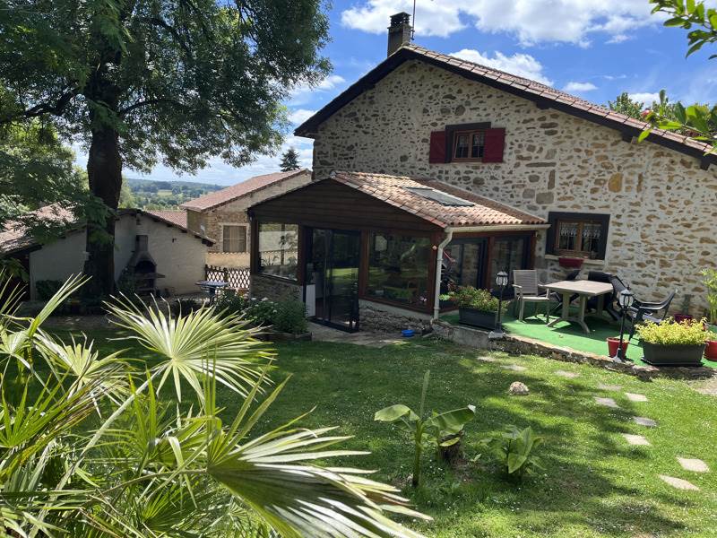 Vente Maison ECURAS - 4 pièces -140 m² - (16220)