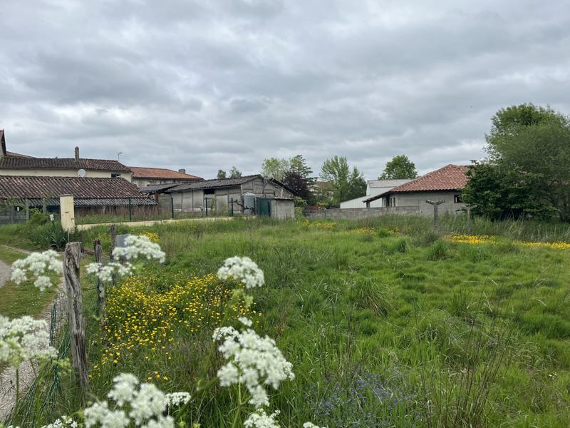 Vente Maison ROUZEDE - 4 pièces -106 m² - (16220)