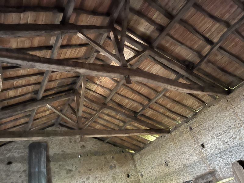 Vente Grange ECURAS - 1 pièce -132,6 m² - (16220)