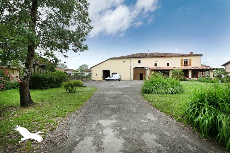 Vente Maison ROUZEDE - 5 pièces -206 m² - (16220)