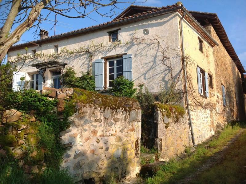 Vente Maison ROUSSINES - 5 pièces -95 m² - (16310)
