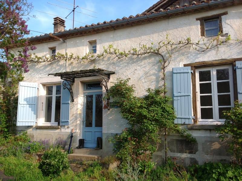 Vente Maison ROUSSINES - 5 pièces -95 m² - (16310)