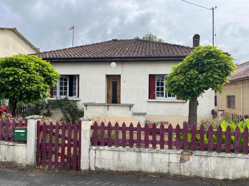 Vente Maison MONTBRON - 4 pièces -77 m² - (16220)