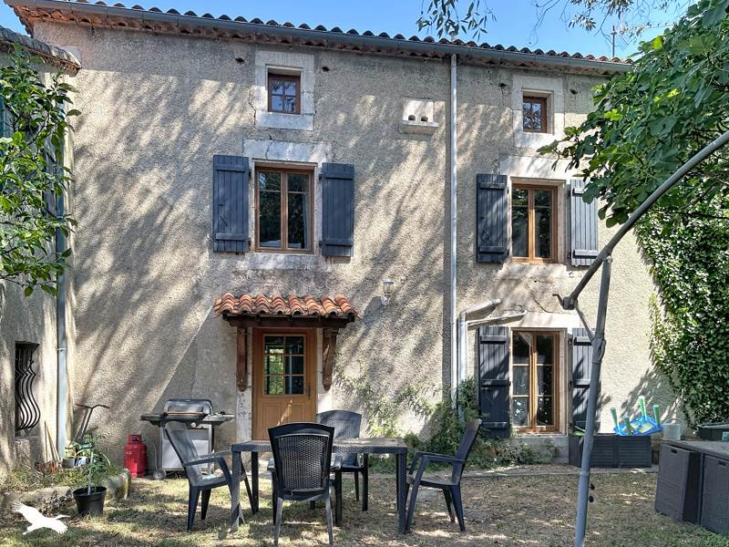 Vente Maison ROUZEDE - 5 pièces -123 m² - (16220)