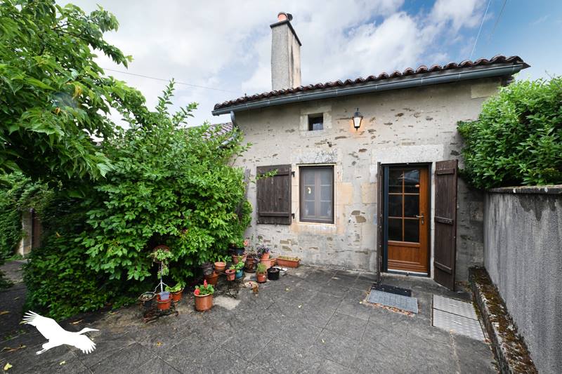 Vente Maison MONTEMBOEUF - 5 pièces -146 m² - (16310)