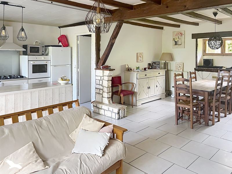 Vente Maison Le Lindois - 6 pièces -113 m² - (16310)