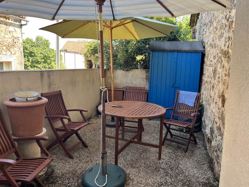 Vente Maison MONTBRON - 3 pièces -65 m² - (16220)
