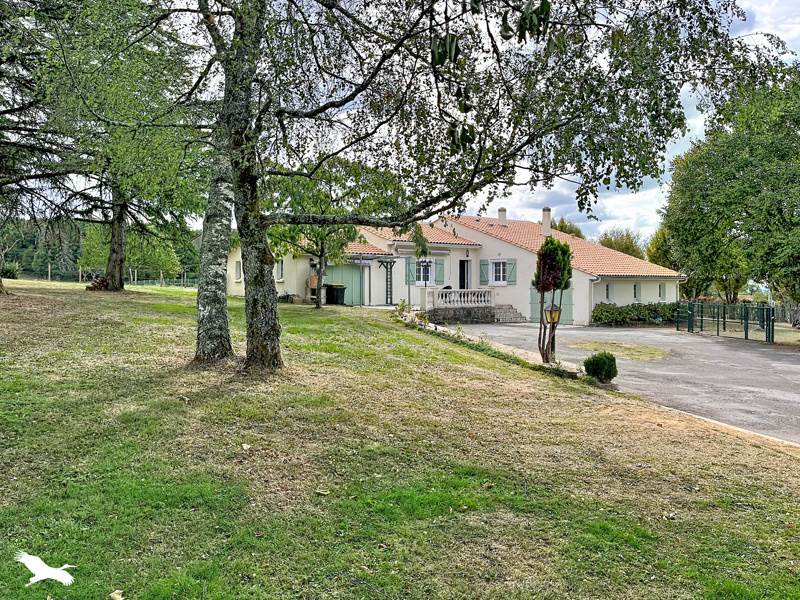 Vente Maison Écuras 16220 5 pièces - 126 m²