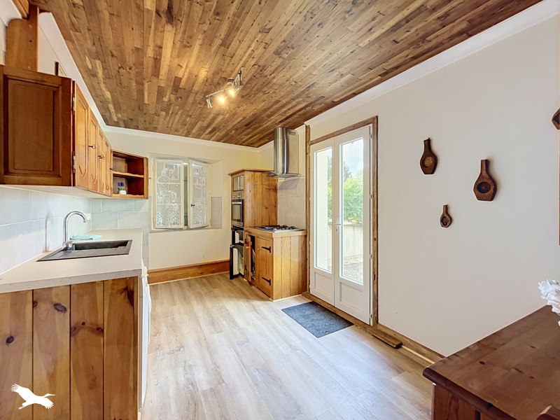 Vente Maison Montbron - 8 pièces -200 m² - (16220)