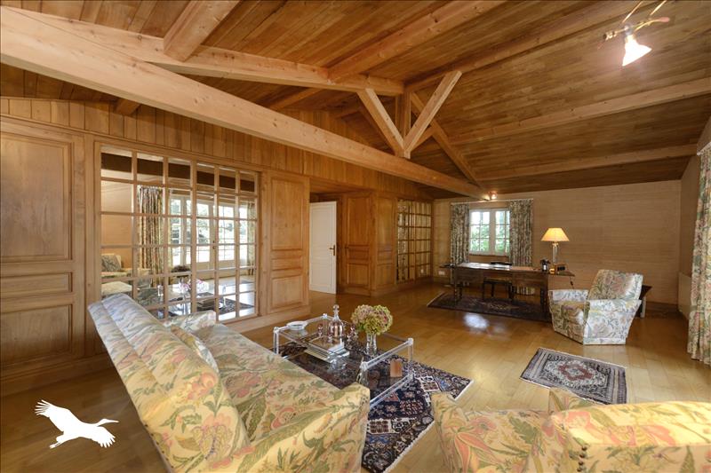 Vente Maison MONTBRON - 6 pièces -261 m² - (16220)