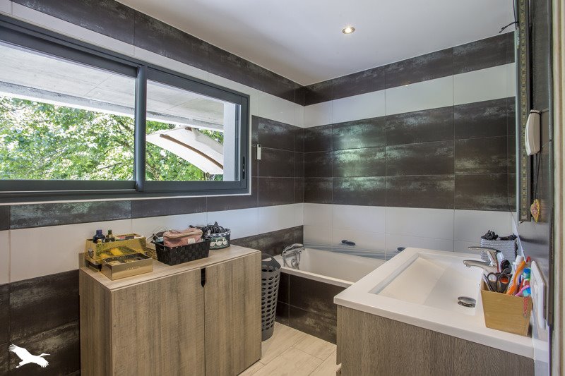 Vente Maison ST LAURENT DE LA PREE - 5 pièces -157 m² - (17450)