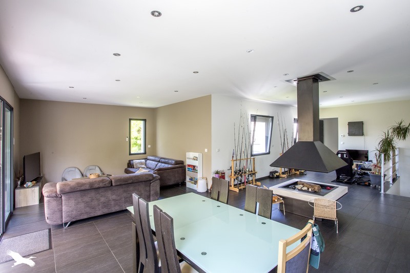 Vente Maison ST LAURENT DE LA PREE - 5 pièces -157 m² - (17450)