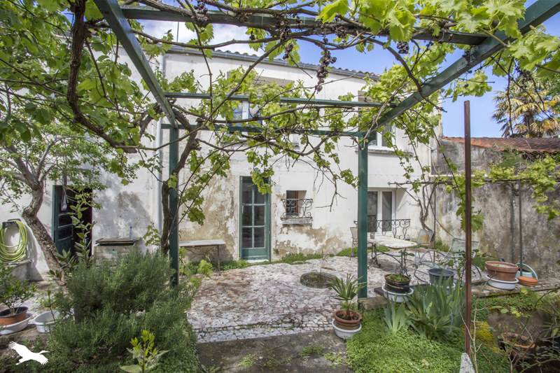 Vente Maison ST LAURENT DE LA PREE - 7 pièces -146 m² - (17450)