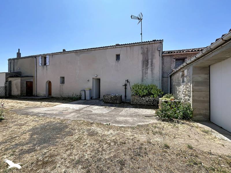 Vente Maison ST LAURENT DE LA PREE - 3 pièces -79 m² - (17450)
