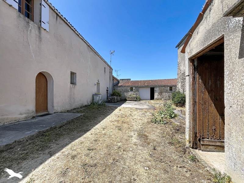Vente Maison ST LAURENT DE LA PREE - 3 pièces -79 m² - (17450)