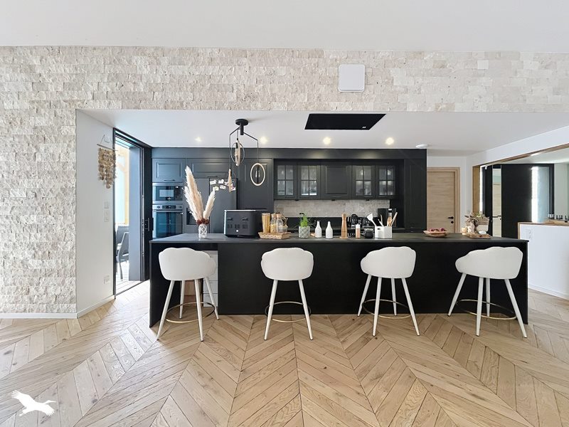 Vente Maison Saint-Laurent-de-la-Prée - 5 pièces -172 m² - (17450)