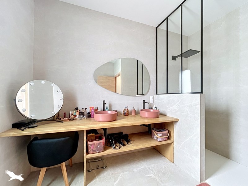 Vente Maison Saint-Laurent-de-la-Prée - 5 pièces -172 m² - (17450)