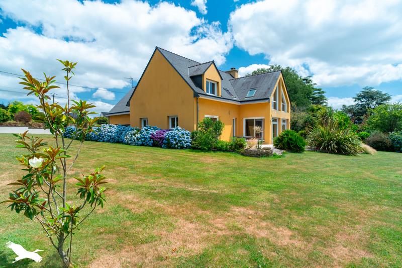 Vente Maison CORAY - 6 pièces -160 m² - (29370)