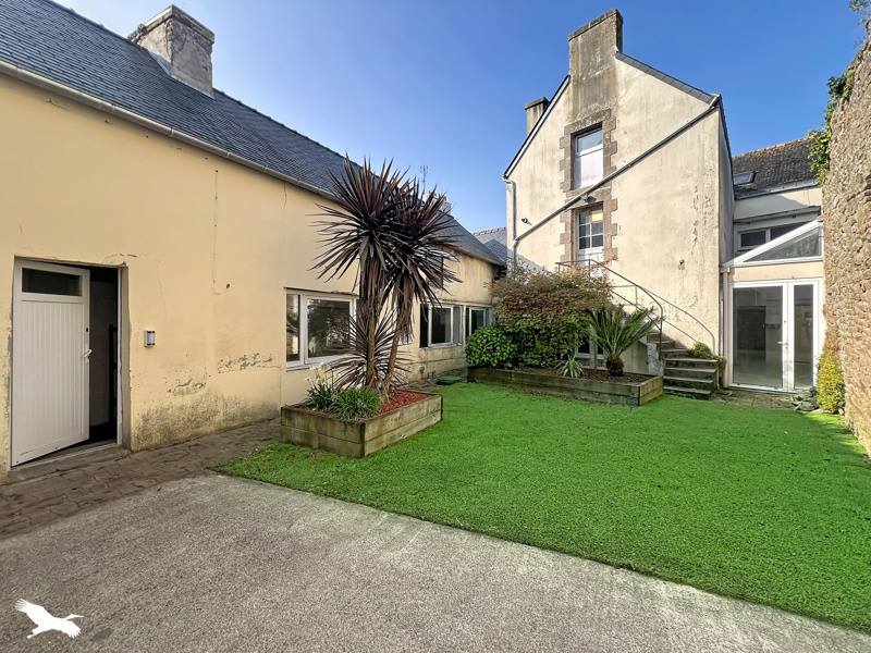 Vente Maison ROSPORDEN - 9 pièces -320 m² - (29140)
