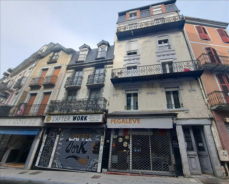 Immeuble 750 m² · à Lourdes · 750 m² · 472 500 €