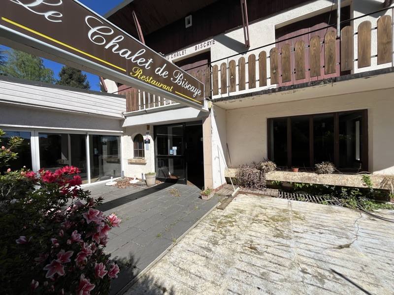 Vente Immeuble LOURDES - -  437 m² - (65100)