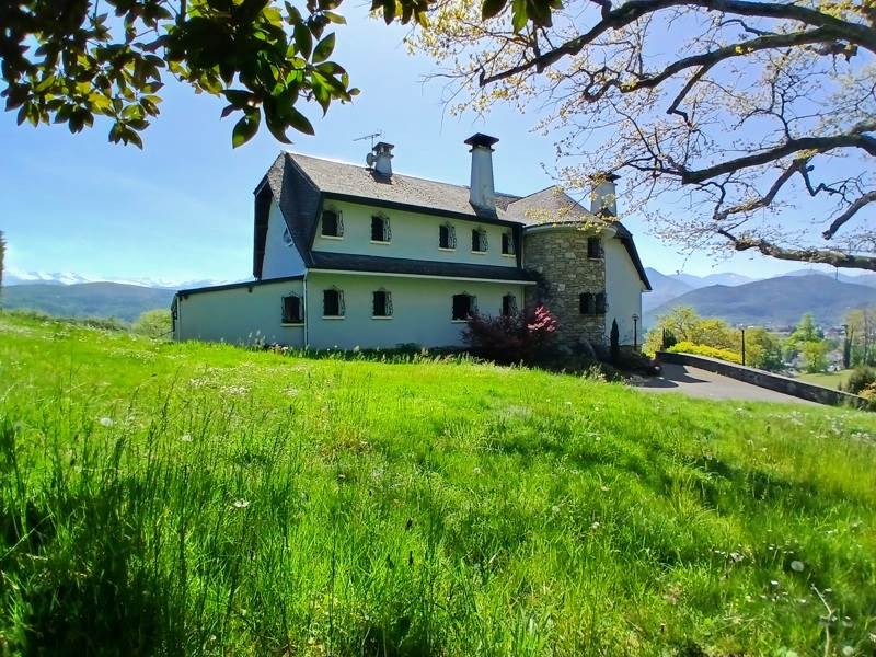 Vente Maison LOURDES - 10 pièces -487 m² - (65100)