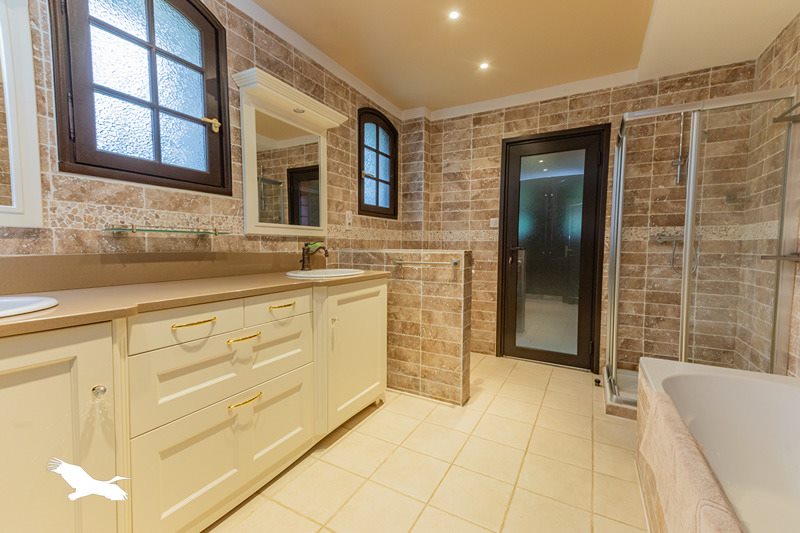 Vente Maison LOURDES - 10 pièces -487 m² - (65100)