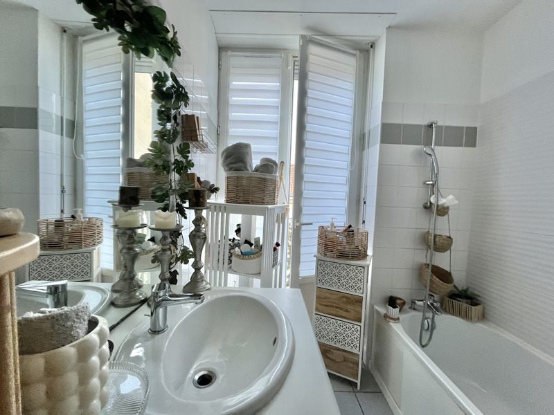 Vente Immeuble LOURDES - -  238 m² - (65100)