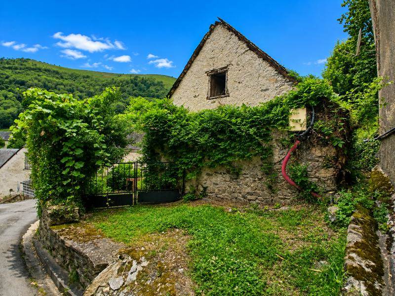 Vente Grange OUSTE - 1 pièce -34 m² - (65100)
