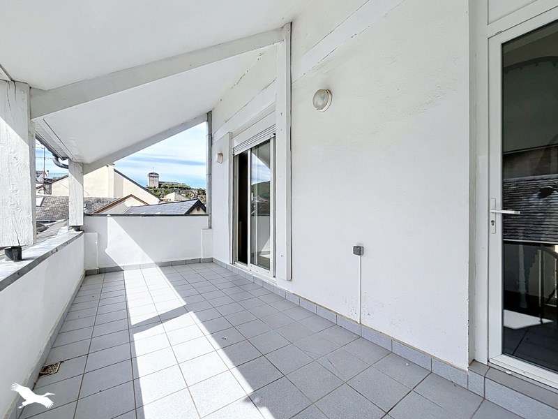 Vente Appartement LOURDES - 5 pièces -97 m² - (65100)