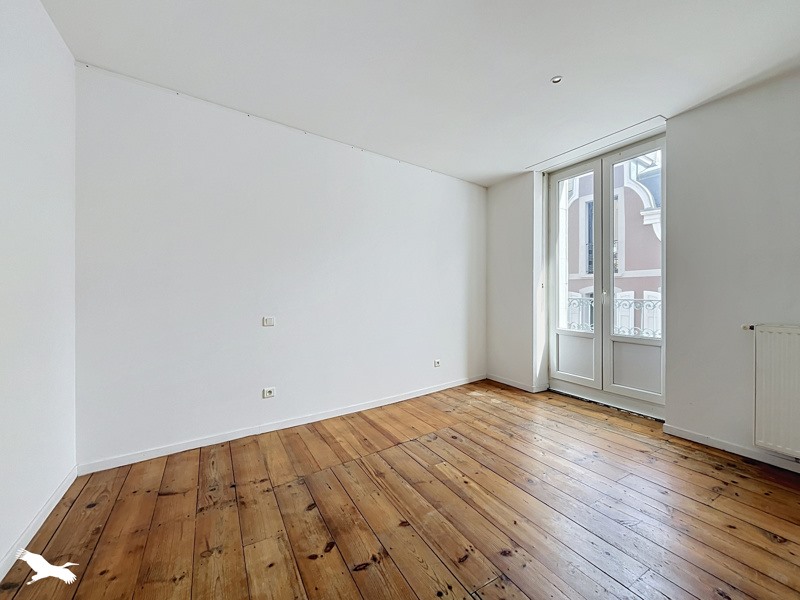 Vente Appartement LOURDES - 5 pièces -97 m² - (65100)