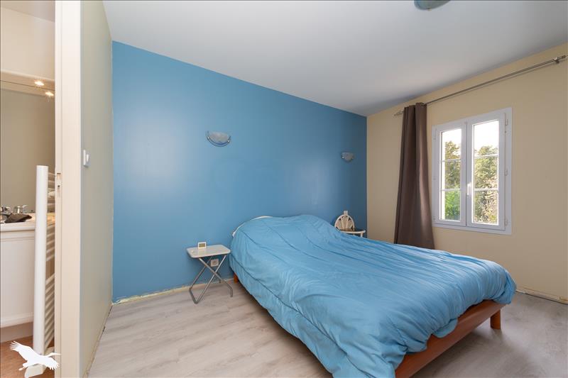 Vente Maison LARUSCADE - 10 pièces -325 m² - (33620)