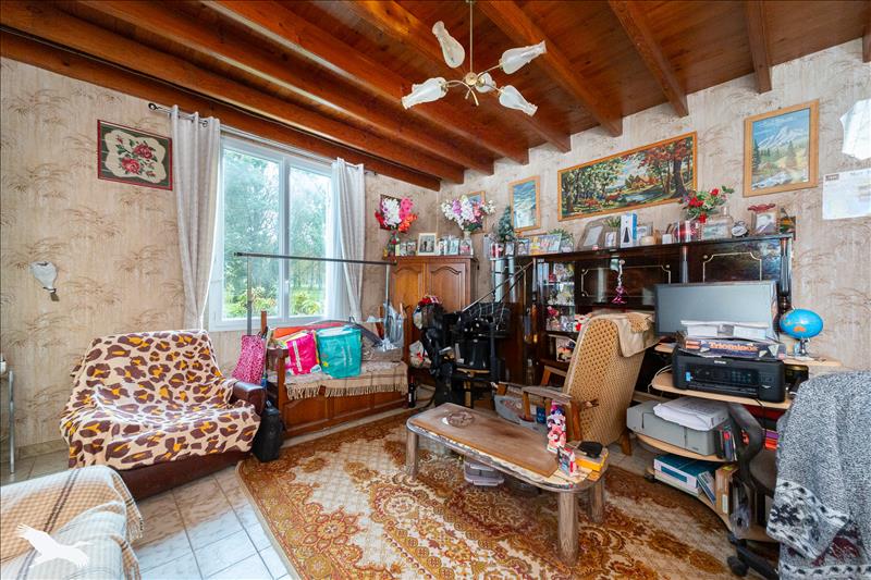 Vente Maison TIZAC DE LAPOUYADE - 4 pièces -196 m² - (33620)