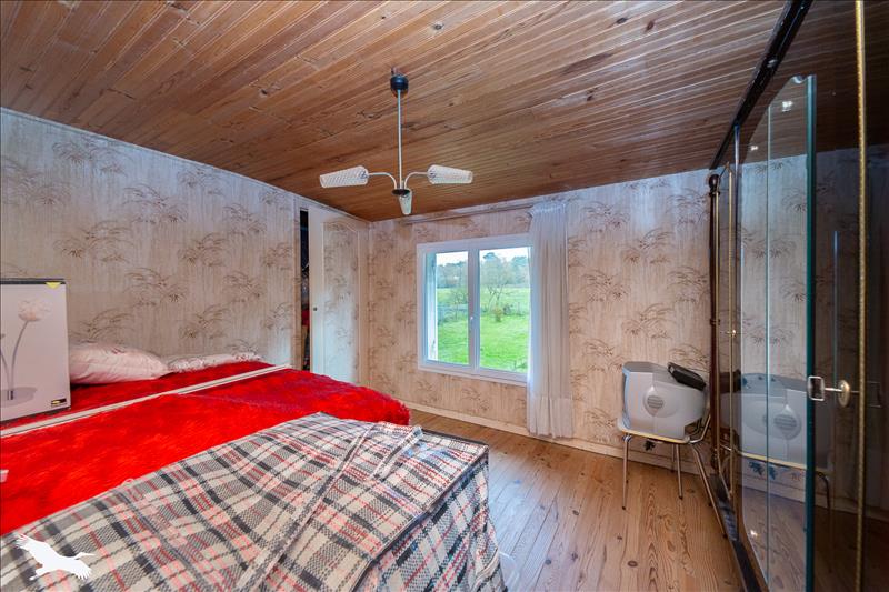 Vente Maison TIZAC DE LAPOUYADE - 4 pièces -196 m² - (33620)