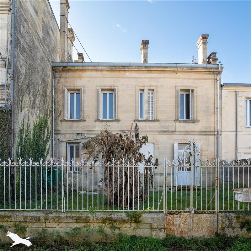 Vente Maison CAVIGNAC - 8 pièces -205 m² - (33620)